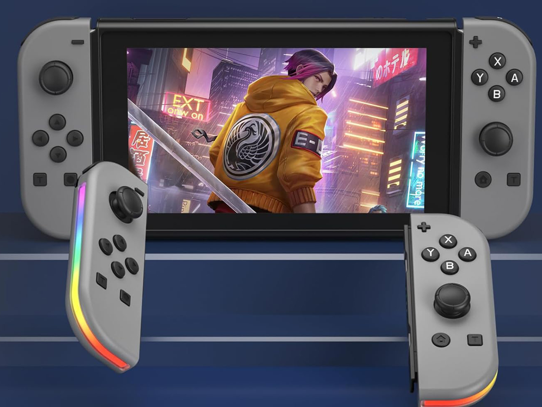 White & Red Accents Wirelesss Controller screenshot 2 for Nintendo Switch