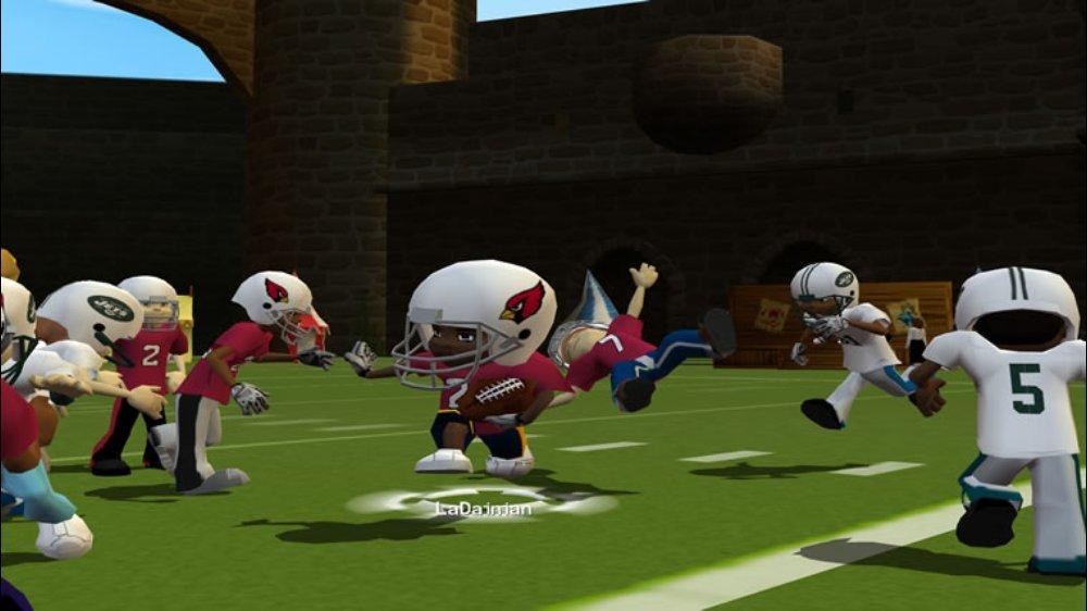 Backyard Football '10 back cover for Wii