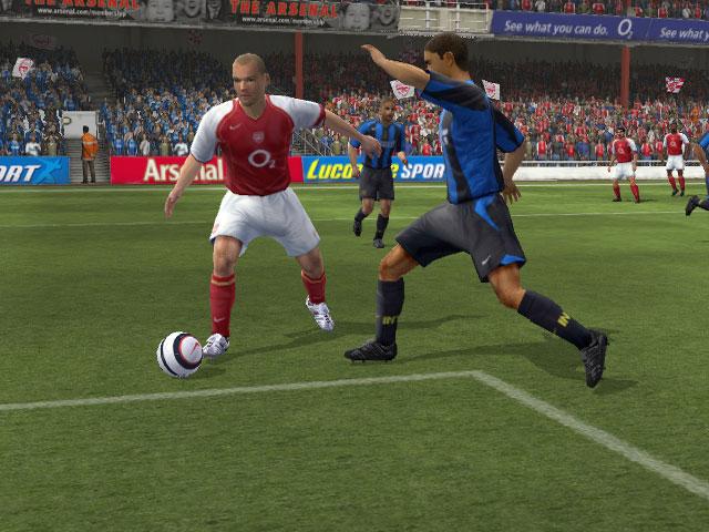 Club Football 2005: Arsenal screenshot 3 for Playstation 2